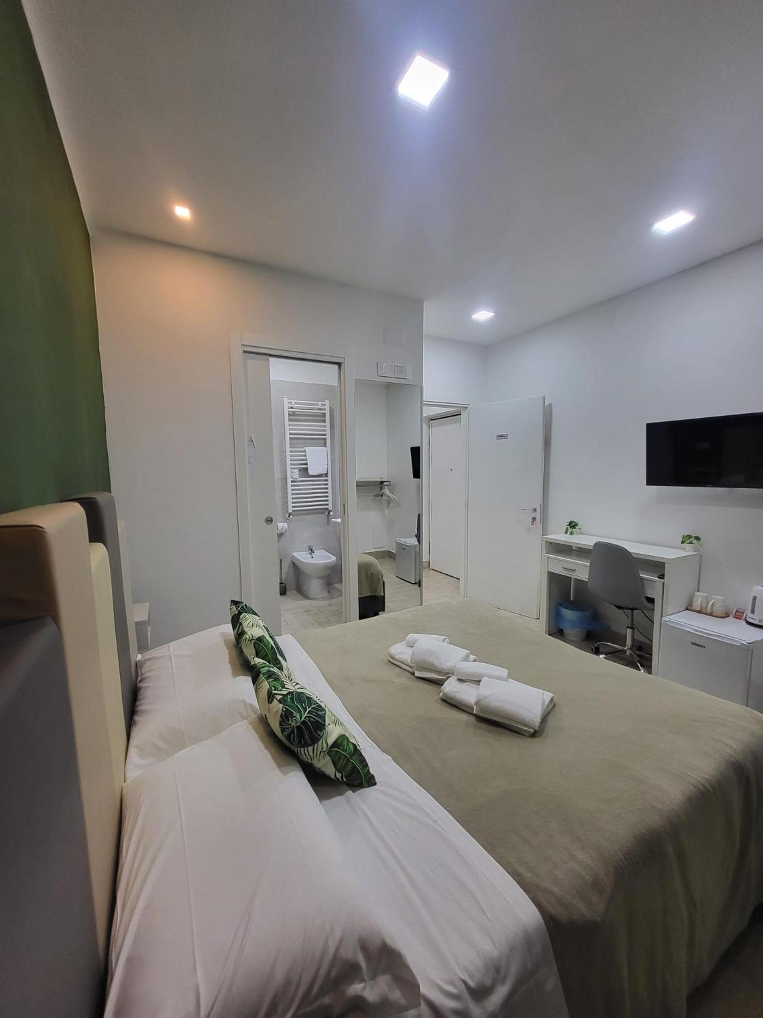New Era Rooms Naples Extérieur photo