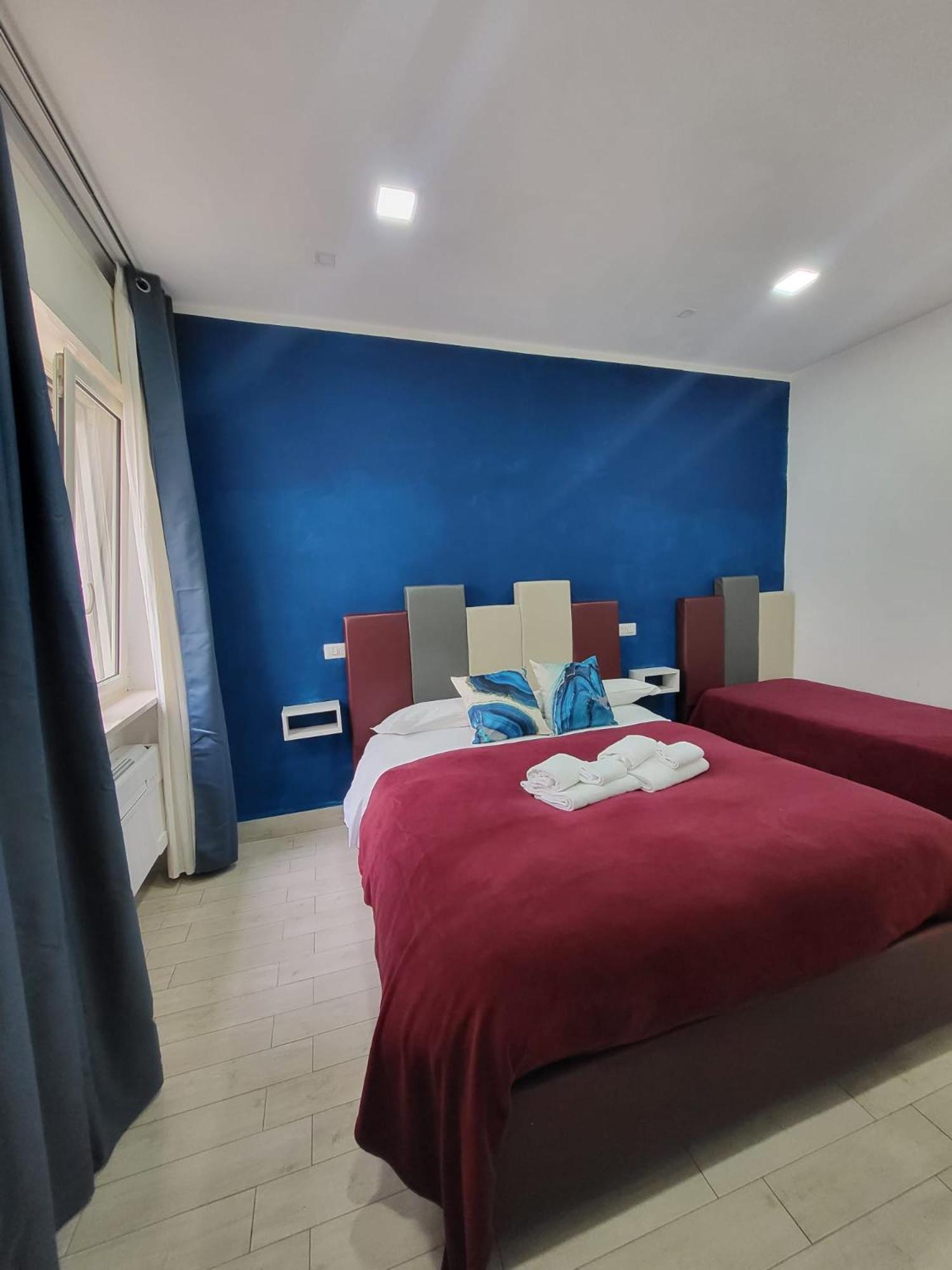 New Era Rooms Naples Extérieur photo